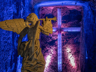 Tour a la Catedral de Sal y Noche en Andrés DC