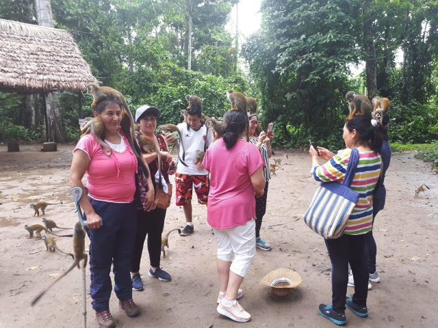 Aventura en el Amazonas, cultura, naturaleza y tradición